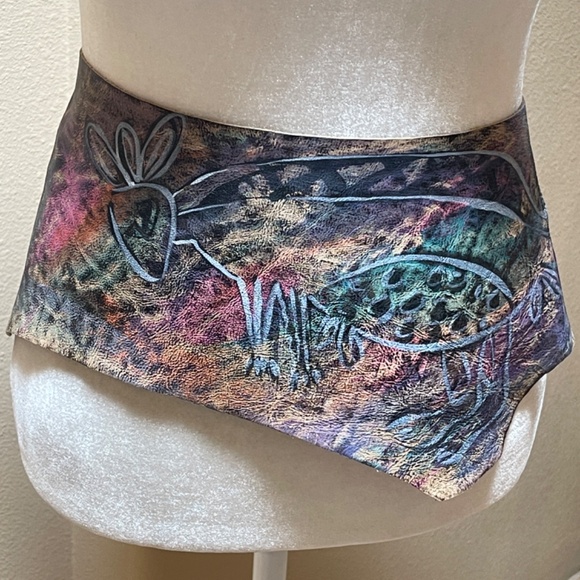 Jane Yoo Handpainted, handmade Wide Genuine Leather Wrap Belt - Picture 2 of 10
